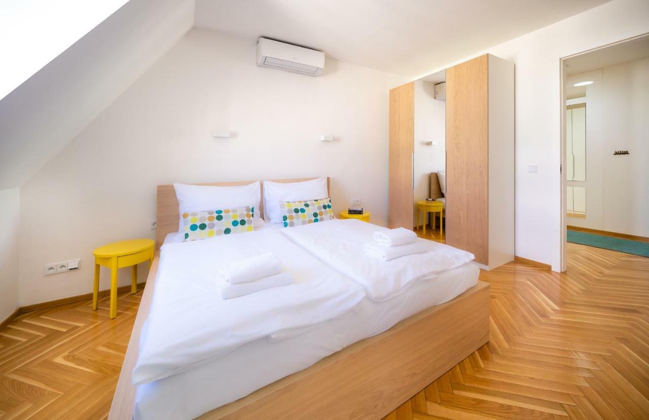 Luxurious Woodrow Wilson Apt In Prague Centre Экстерьер фото
