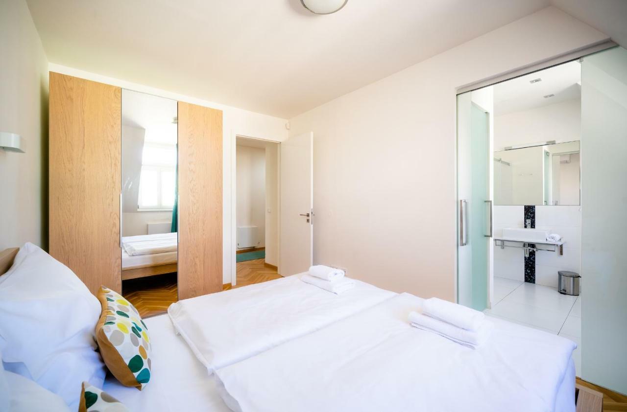 Luxurious Woodrow Wilson Apt In Prague Centre Экстерьер фото